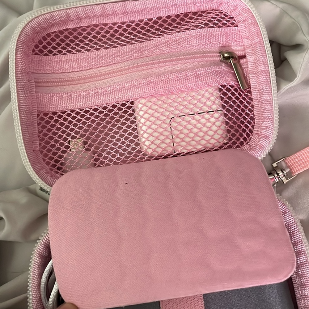 Pink Digital Camera - Picture 3 of 7